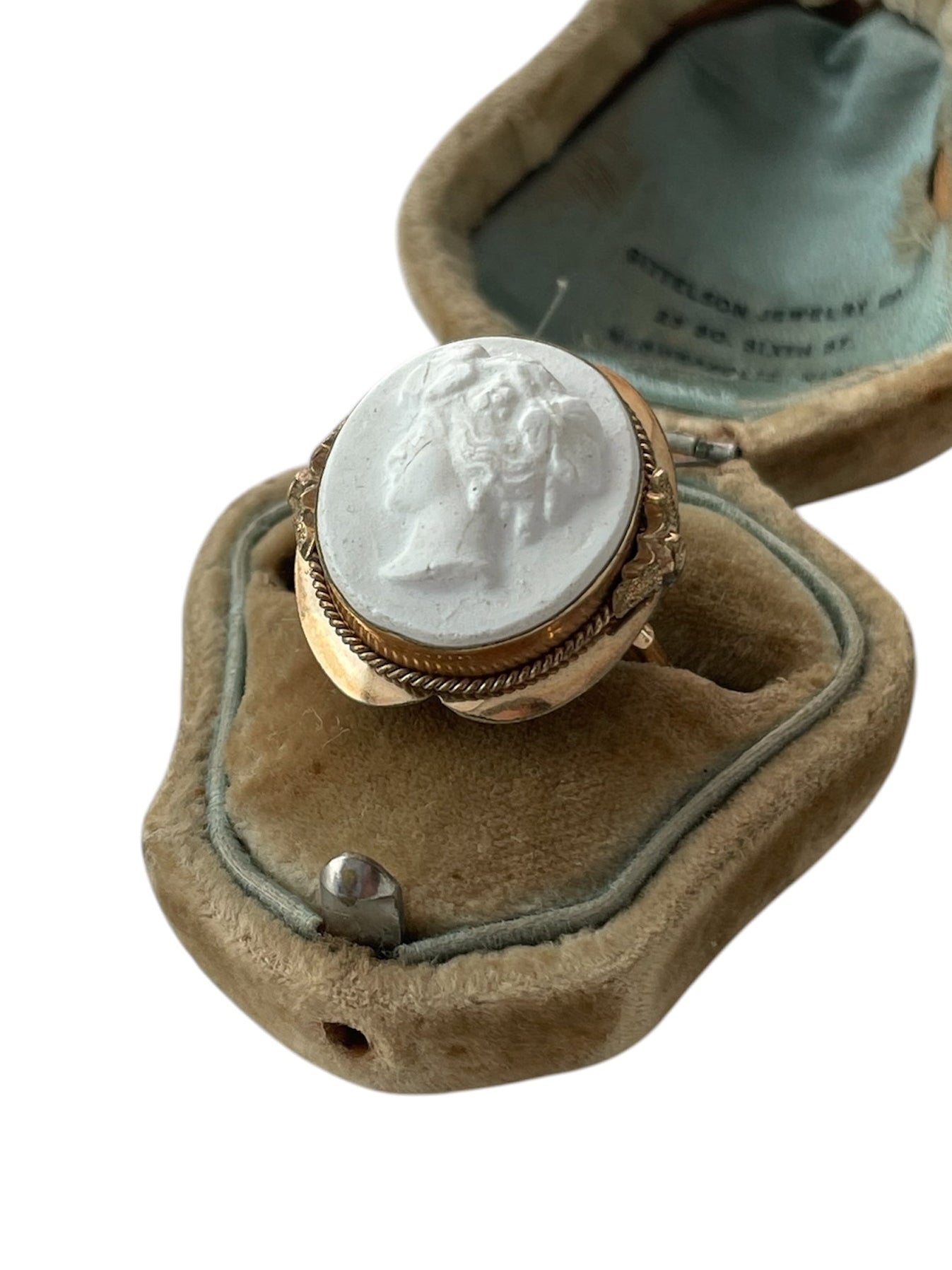 Georgian 14K Gold White Lava Cameo Ring