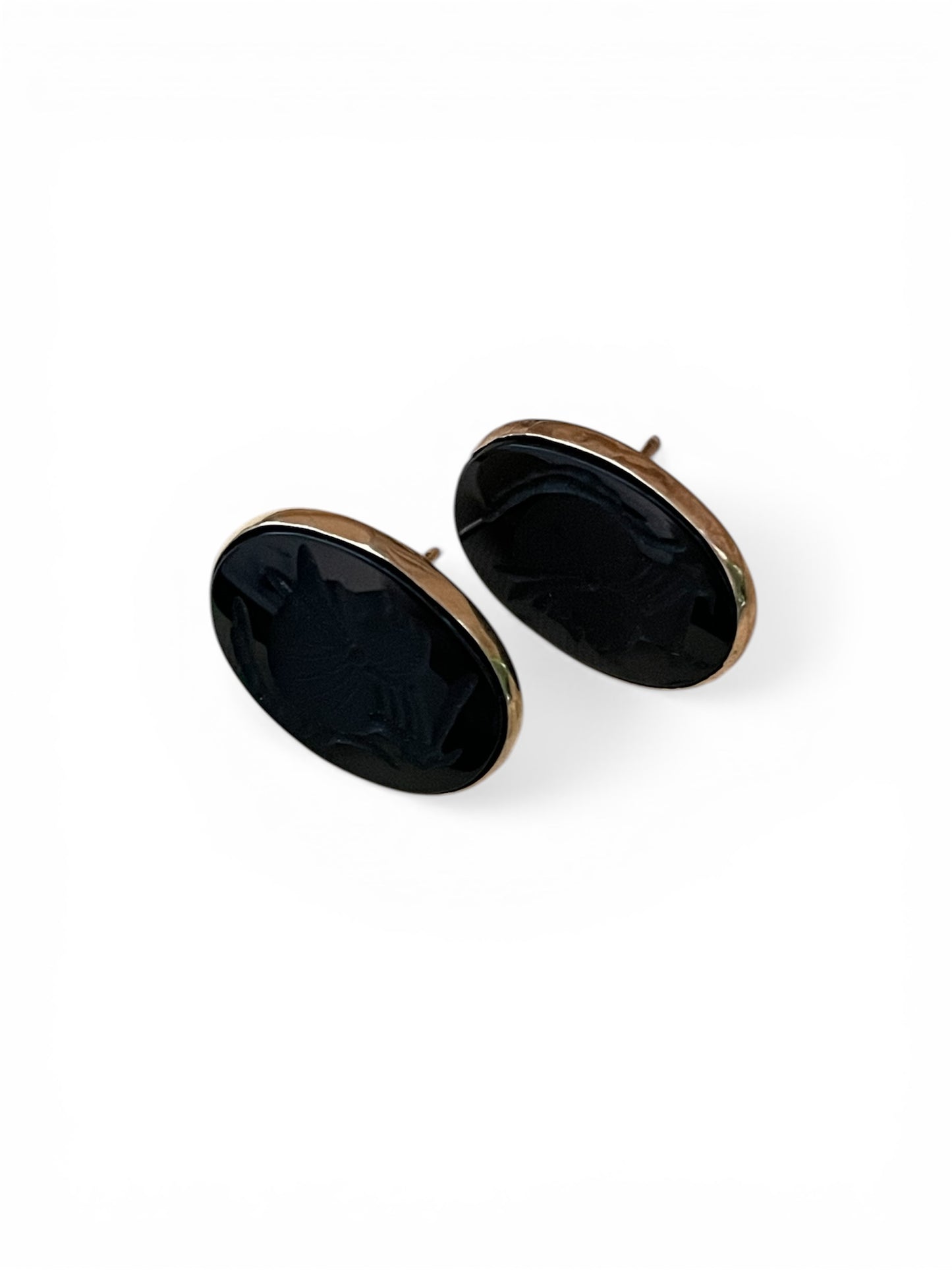 Black Onyx Roman Intaglio Earrings – 14K Vintage Pair