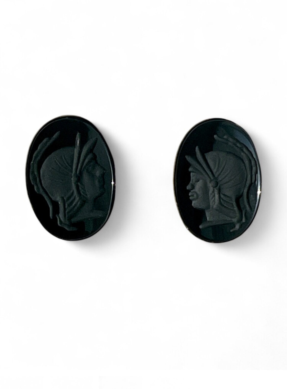 Black Onyx Roman Intaglio Earrings – 14K Vintage Pair